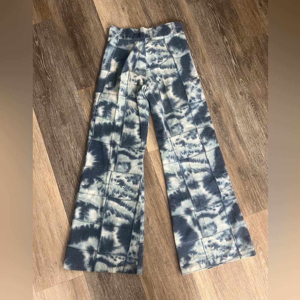 RARE Original vintage 70s retro Bell Bottoms
Tie dye patchwork wide flare pant - Picture 6 of 8